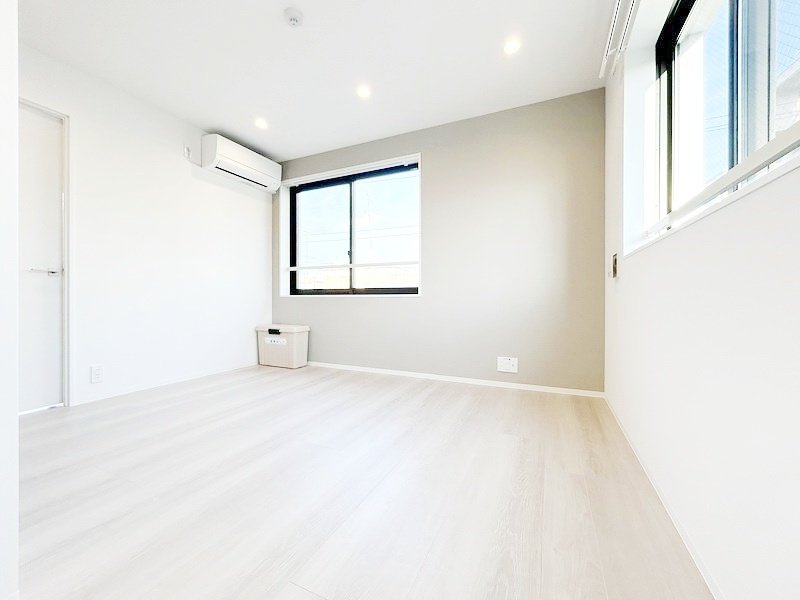 お部屋探しは株式会社 タウンハウジング までお気軽にお問合せ下さい。
クレジットカード決済・首都圏を中心直営143店舗 仲介件数全国2位の豊富な実績!諸費用・審査等・何でもご相談下さい。