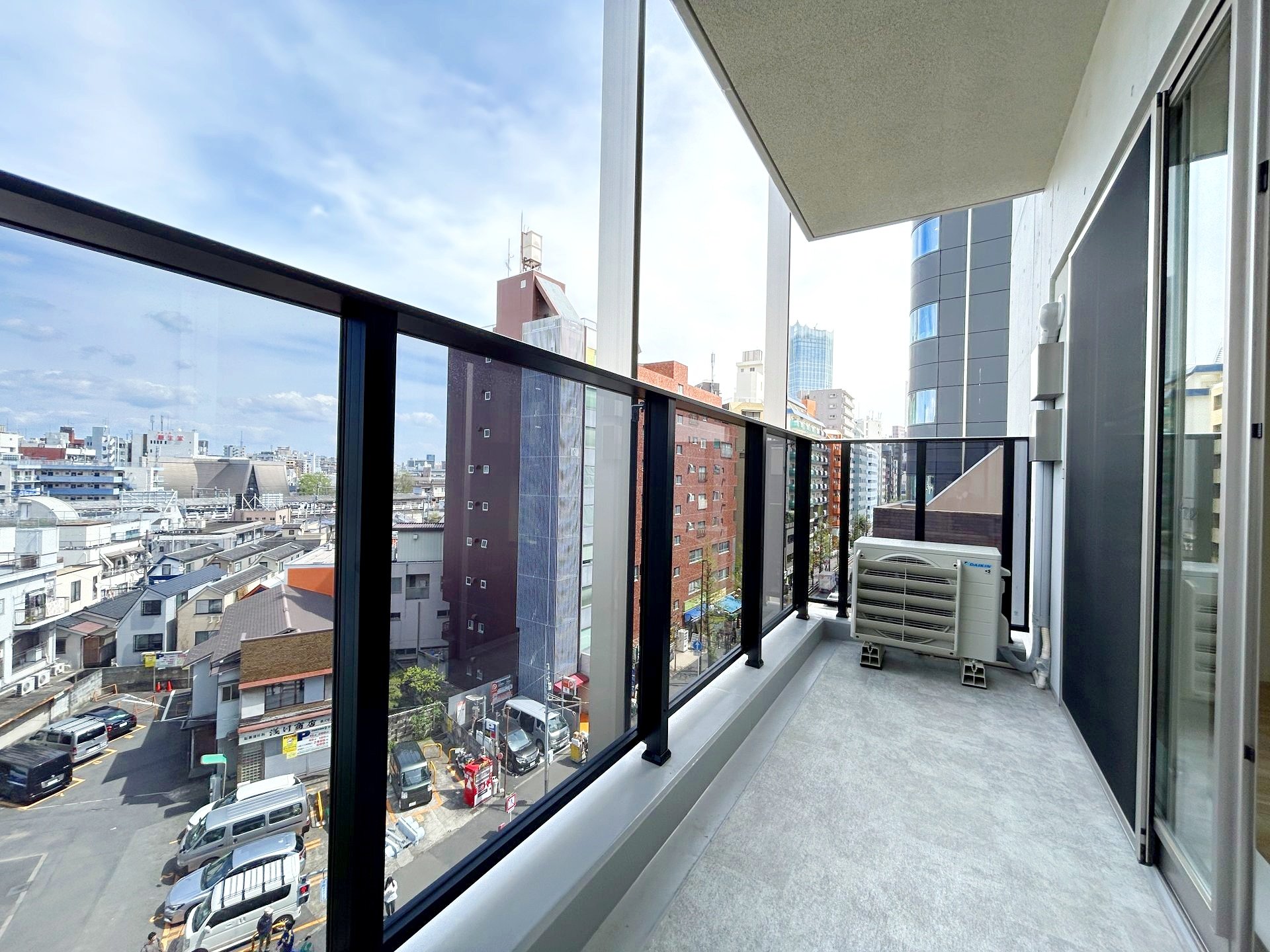 お部屋探しは株式会社 タウンハウジング までお気軽にお問合せ下さい。
クレジットカード決済・首都圏を中心直営143店舗 仲介件数全国2位の豊富な実績!諸費用・審査等・何でもご相談下さい。