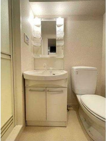 お部屋探しは株式会社 タウンハウジング までお気軽にお問合せ下さい。
クレジットカード決済・首都圏を中心直営143店舗 仲介件数全国2位の豊富な実績!諸費用・審査等・何でもご相談下さい。