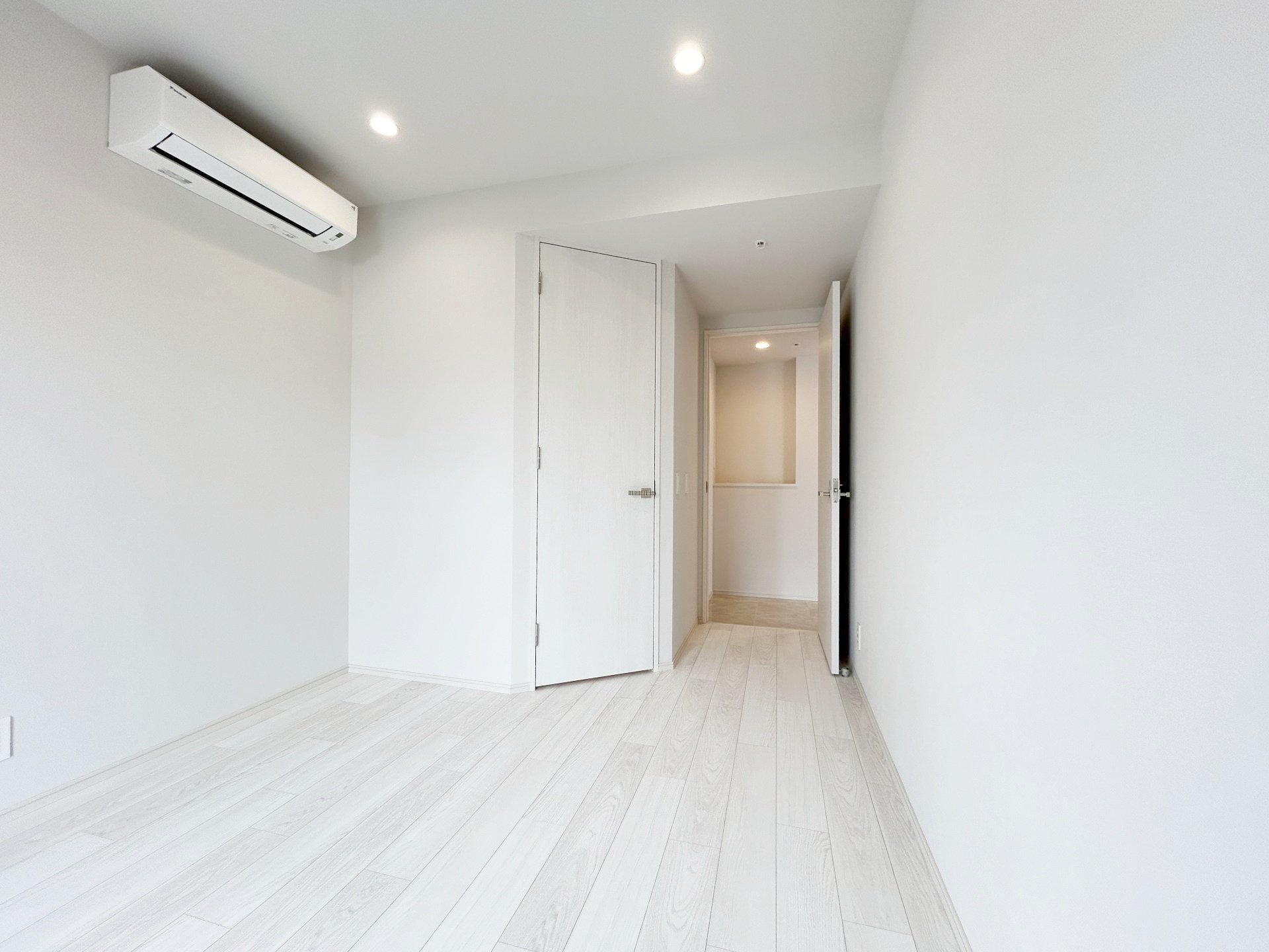 お部屋探しは株式会社 タウンハウジング までお気軽にお問合せ下さい。
クレジットカード決済・首都圏を中心直営143店舗 仲介件数全国2位の豊富な実績!諸費用・審査等・何でもご相談下さい。