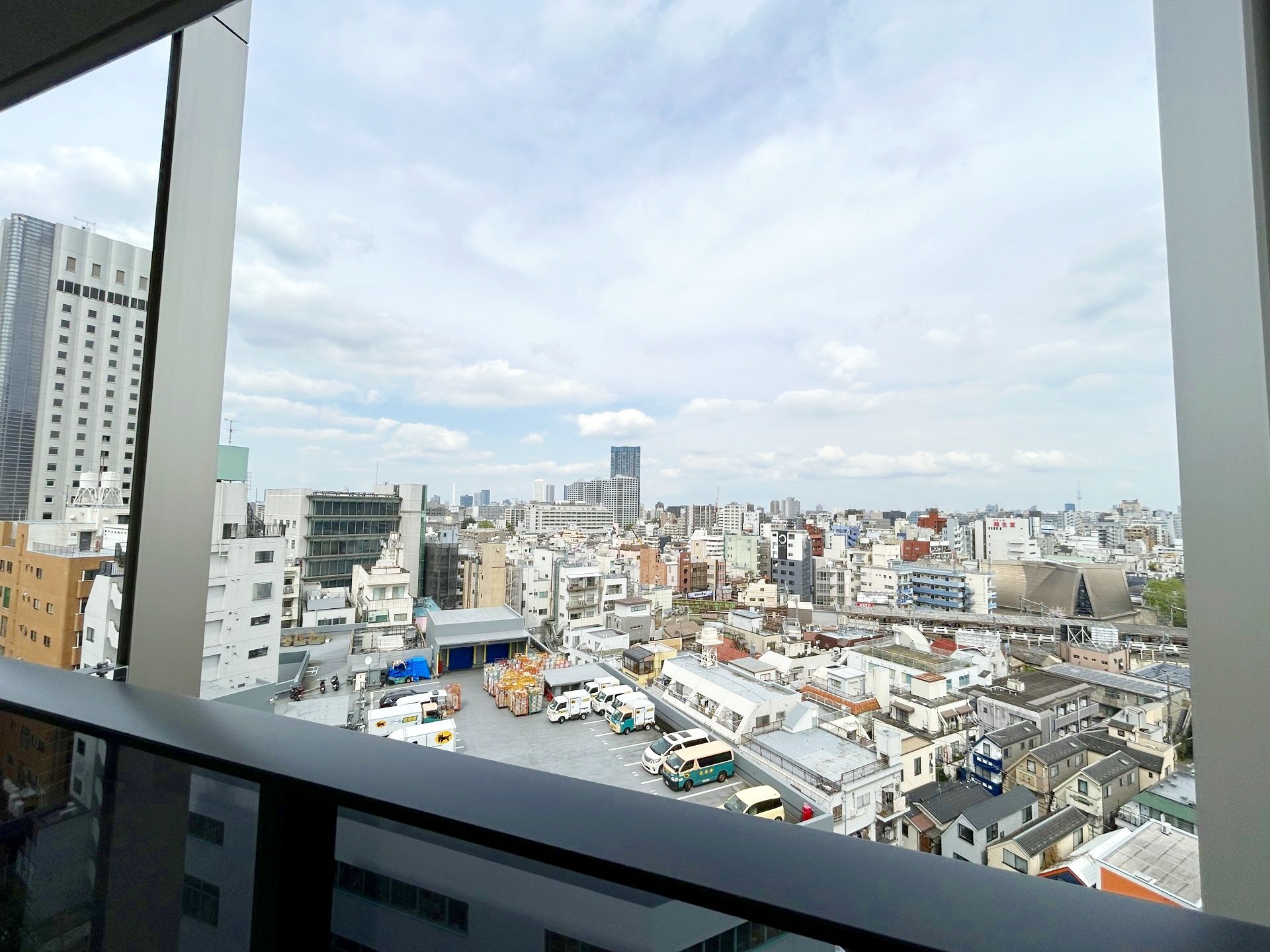 お部屋探しは株式会社 タウンハウジング までお気軽にお問合せ下さい。
クレジットカード決済・首都圏を中心直営143店舗 仲介件数全国2位の豊富な実績!諸費用・審査等・何でもご相談下さい。