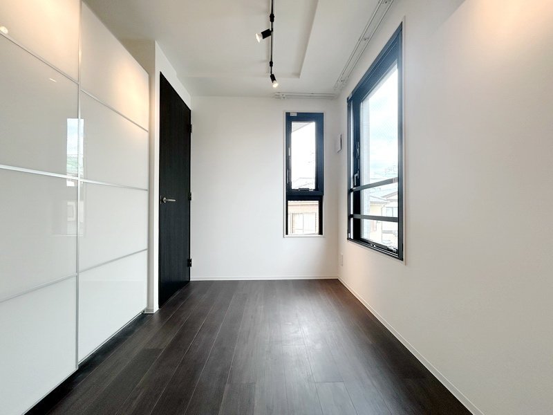 お部屋探しは株式会社 タウンハウジング までお気軽にお問合せ下さい。
クレジットカード決済・首都圏を中心直営143店舗 仲介件数全国2位の豊富な実績!諸費用・審査等・何でもご相談下さい。