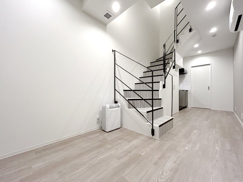 お部屋探しは株式会社 タウンハウジング までお気軽にお問合せ下さい。
クレジットカード決済・首都圏を中心直営143店舗 仲介件数全国2位の豊富な実績!諸費用・審査等・何でもご相談下さい。