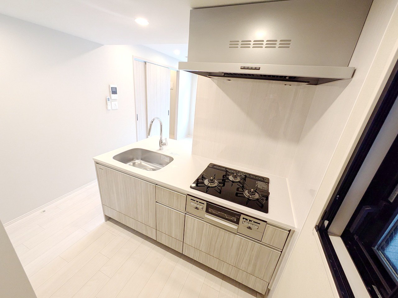 お問合せは(株)タウンハウジングレジデンス事業部【03-5563-9055】までお気軽にお問合せ下さい。