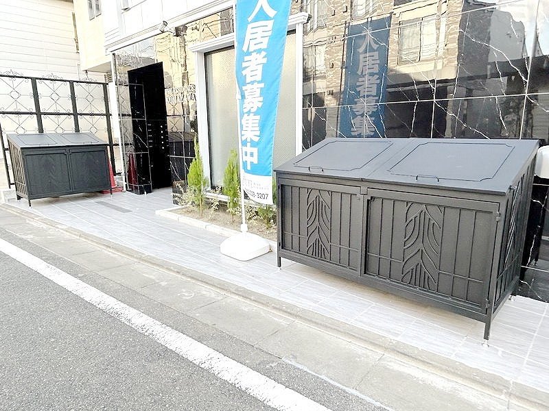 部屋探しは株式会社 タウンハウジング までお気軽にお問合せ下さい。
クレジットカード決済・首都圏を中心直営143店舗 仲介件数全国2位の豊富な実績!諸費用・審査等・何でもご相談下さい。