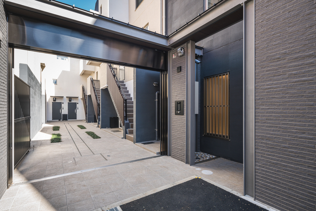 部屋探しは株式会社 タウンハウジング までお気軽にお問合せ下さい。
クレジットカード決済・首都圏を中心直営143店舗 仲介件数全国2位の豊富な実績!諸費用・審査等・何でもご相談下さい。