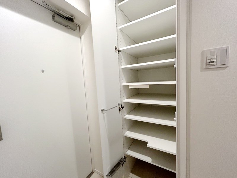 お部屋探しは株式会社 タウンハウジング までお気軽にお問合せ下さい。
クレジットカード決済・首都圏を中心直営143店舗 仲介件数全国2位の豊富な実績!諸費用・審査等・何でもご相談下さい。