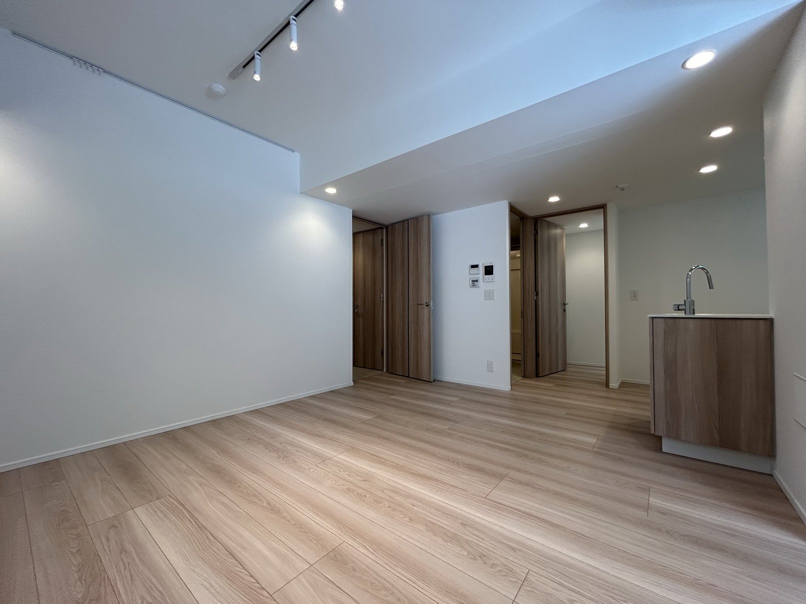 お部屋探しは株式会社 タウンハウジング までお気軽にお問合せ下さい。
クレジットカード決済・首都圏を中心直営143店舗 仲介件数全国2位の豊富な実績!諸費用・審査等・何でもご相談下さい。