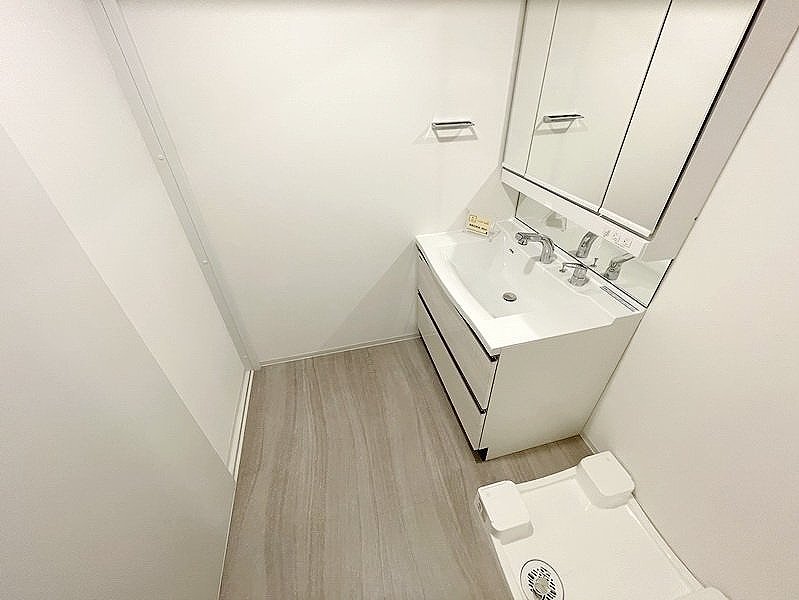 お問合せは(株)タウンハウジングレジデンス事業部【03-5563-9055】までお気軽にお問合せ下さい。