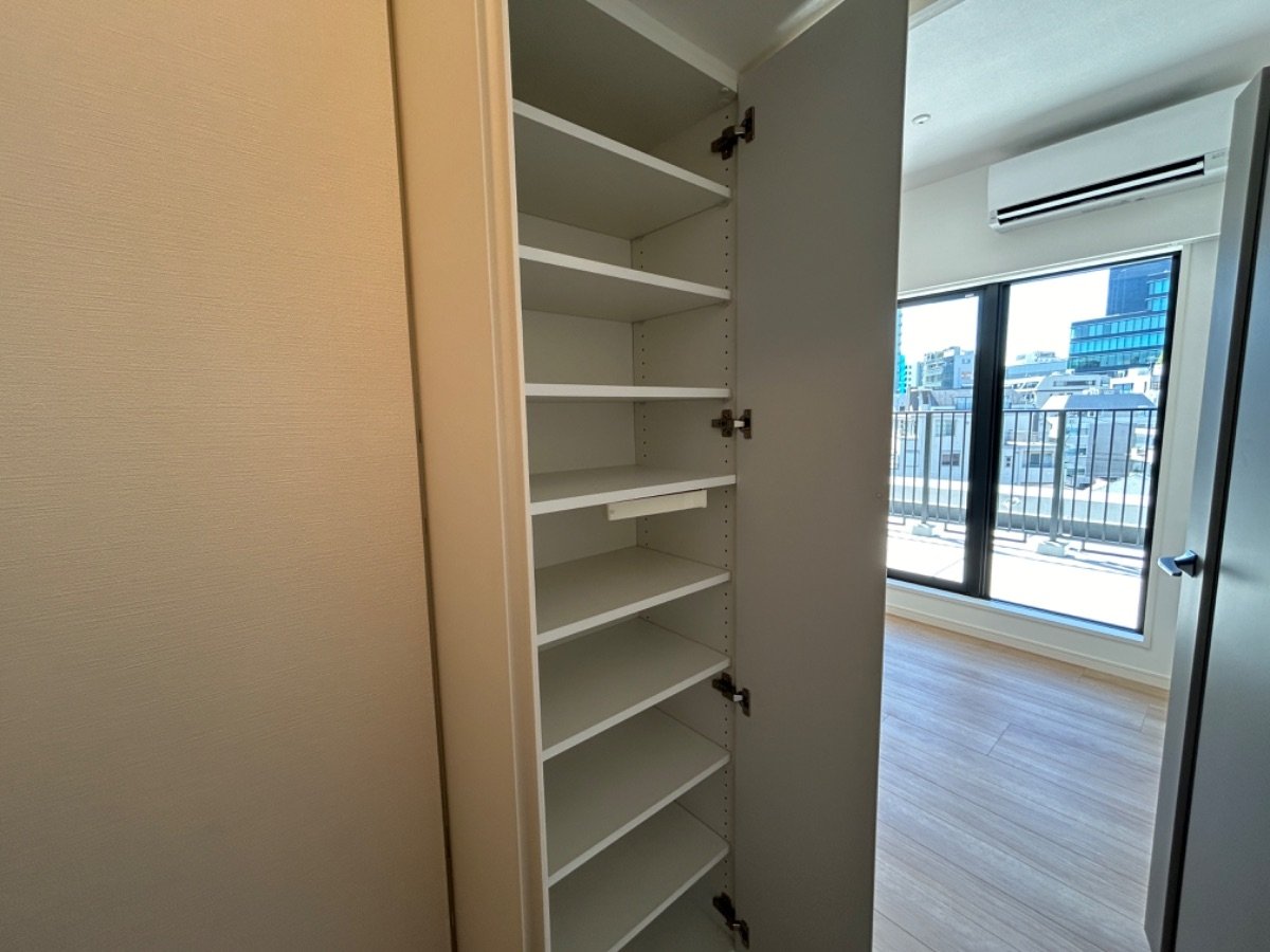 お部屋探しは株式会社 タウンハウジング までお気軽にお問合せ下さい。
クレジットカード決済・首都圏を中心直営143店舗 仲介件数全国2位の豊富な実績!諸費用・審査等・何でもご相談下さい。