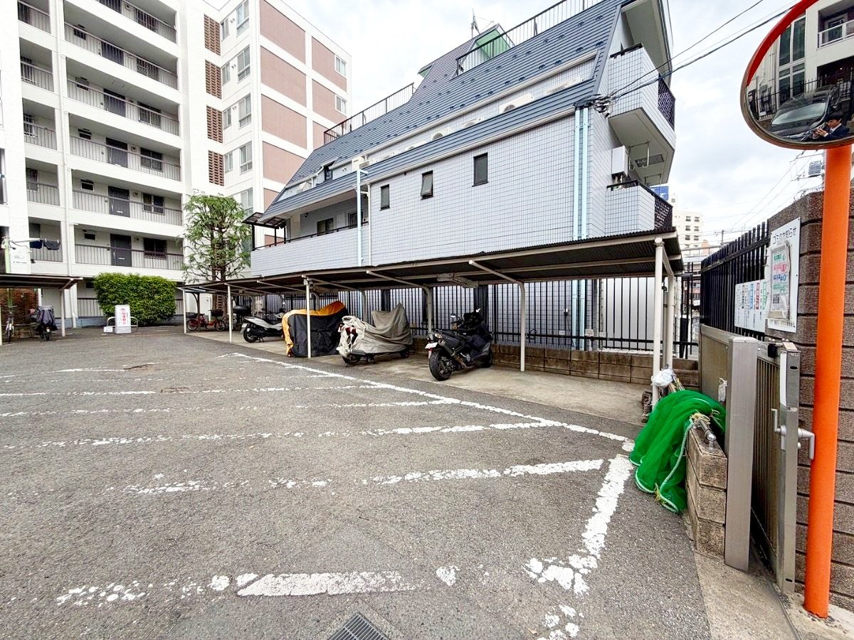 部屋探しは株式会社 タウンハウジング までお気軽にお問合せ下さい。
クレジットカード決済・首都圏を中心直営143店舗 仲介件数全国2位の豊富な実績!諸費用・審査等・何でもご相談下さい。