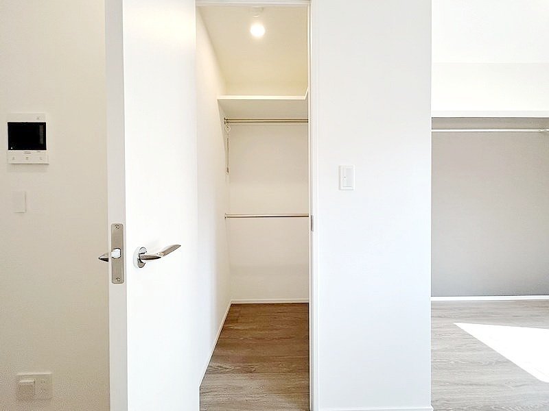 お部屋探しは株式会社 タウンハウジング までお気軽にお問合せ下さい。
クレジットカード決済・首都圏を中心直営143店舗 仲介件数全国2位の豊富な実績!諸費用・審査等・何でもご相談下さい。