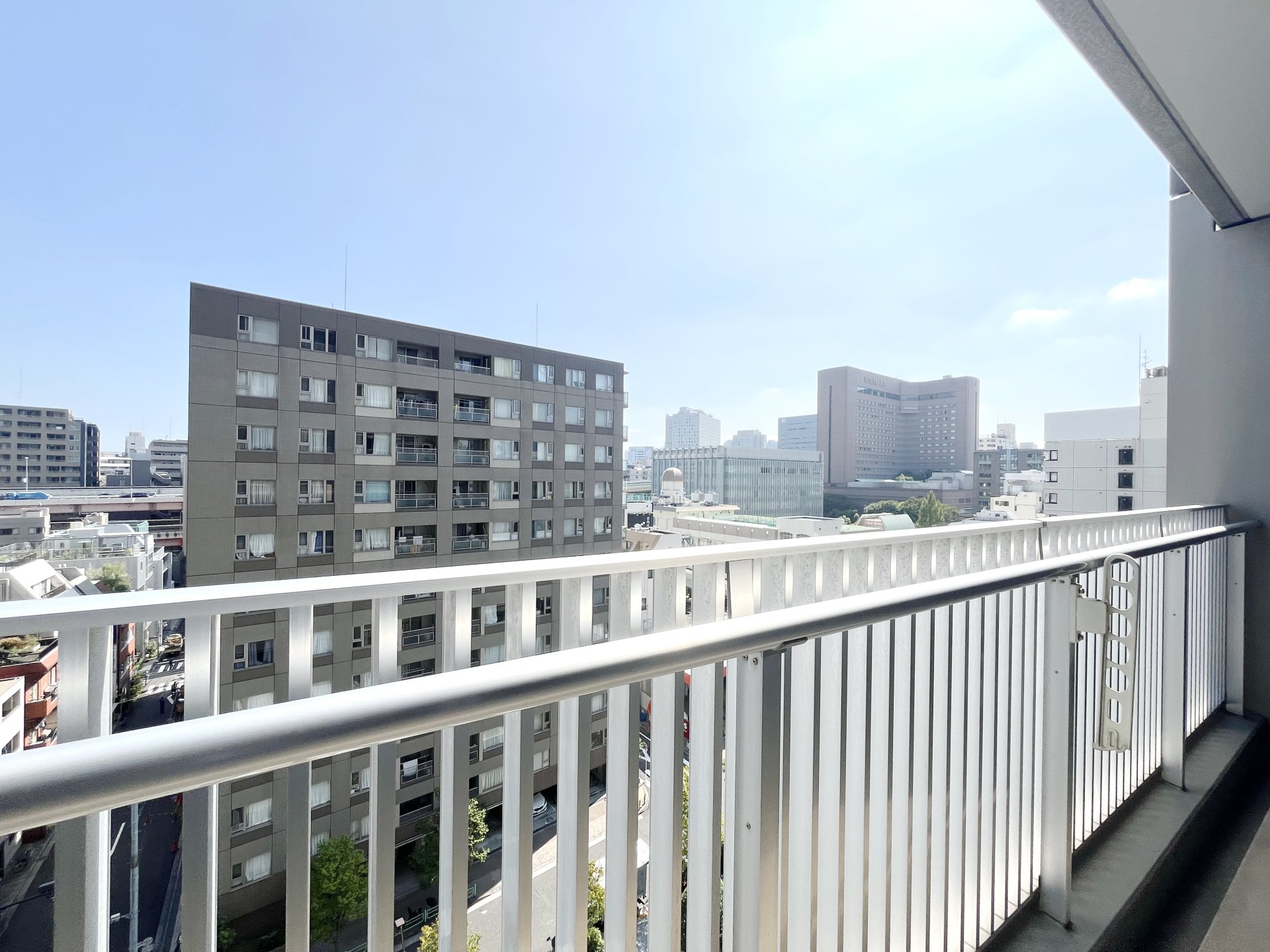 お問合せは(株)タウンハウジングレジデンス事業部【03-5563-9055】までお気軽にお問合せ下さい。