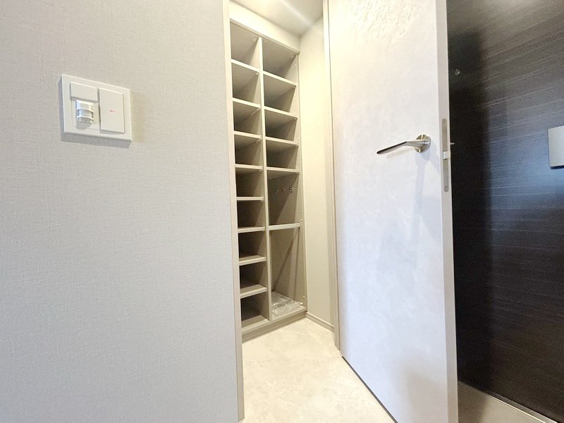 部屋探しは株式会社 タウンハウジング までお気軽にお問合せ下さい。
クレジットカード決済・首都圏を中心直営143店舗 仲介件数全国2位の豊富な実績!諸費用・審査等・何でもご相談下さい。