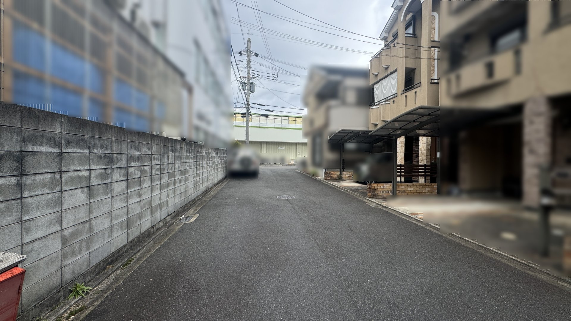 前面道路含む外観