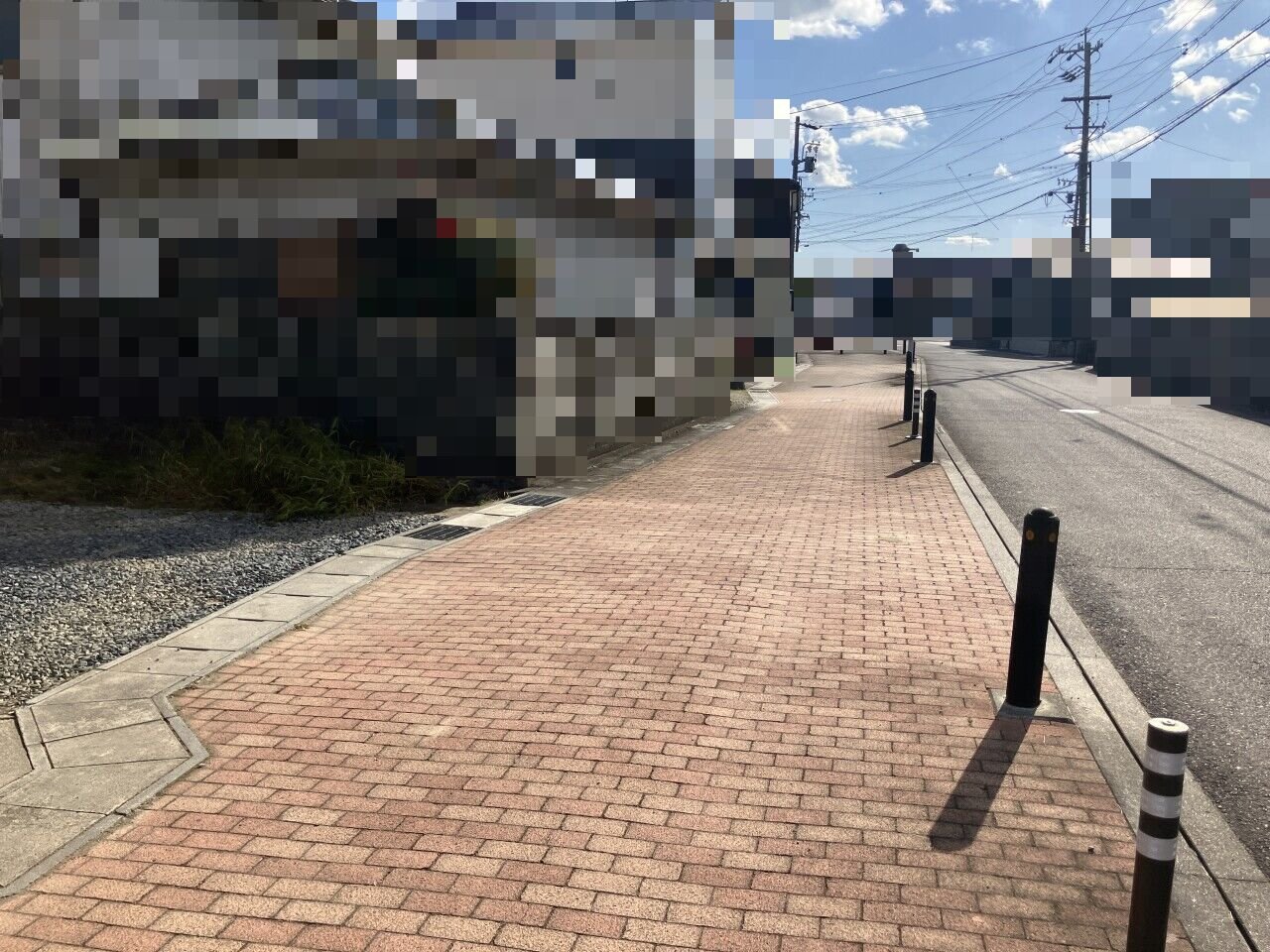 前面道路含む外観