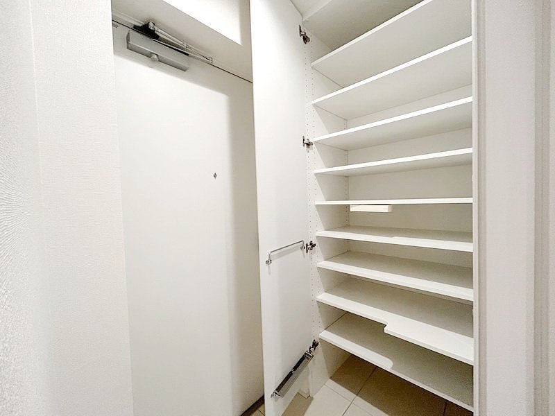 お部屋探しは株式会社 タウンハウジング までお気軽にお問合せ下さい。
クレジットカード決済・首都圏を中心直営143店舗 仲介件数全国2位の豊富な実績!諸費用・審査等・何でもご相談下さい。