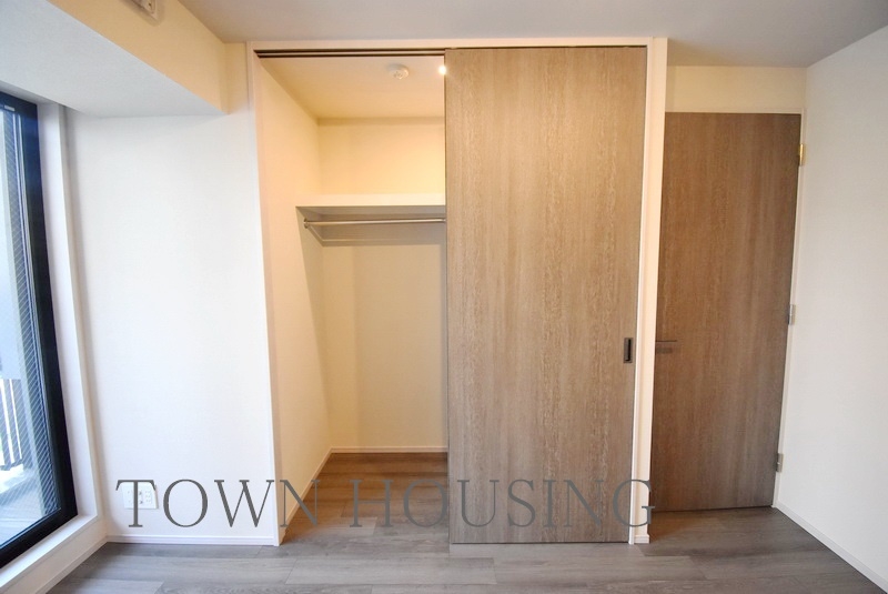 お部屋探しは株式会社 タウンハウジング までお気軽にお問合せ下さい。
クレジットカード決済・首都圏を中心直営143店舗 仲介件数全国2位の豊富な実績!諸費用・審査等・何でもご相談下さい。