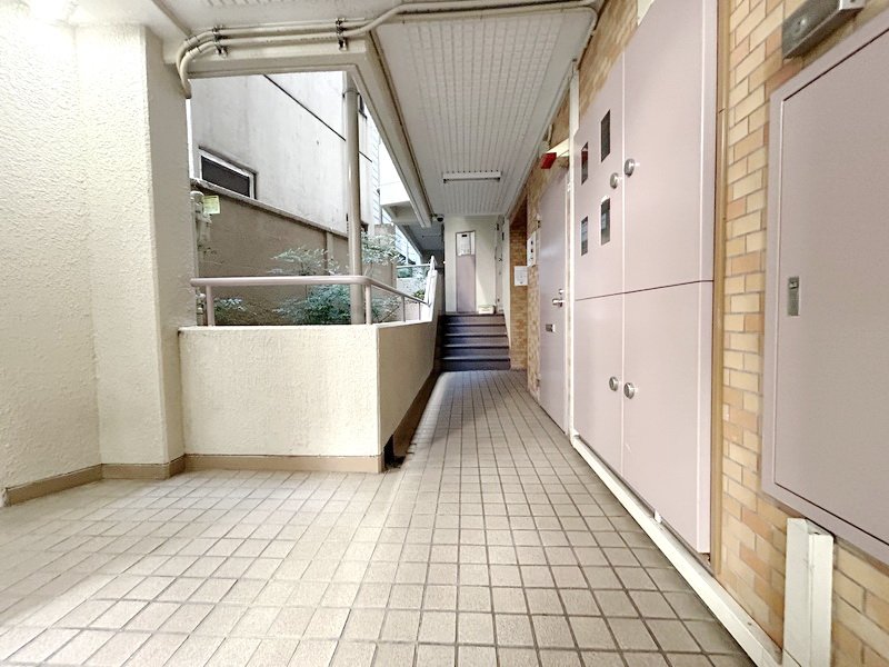 部屋探しは株式会社 タウンハウジング までお気軽にお問合せ下さい。
クレジットカード決済・首都圏を中心直営143店舗 仲介件数全国2位の豊富な実績!諸費用・審査等・何でもご相談下さい。