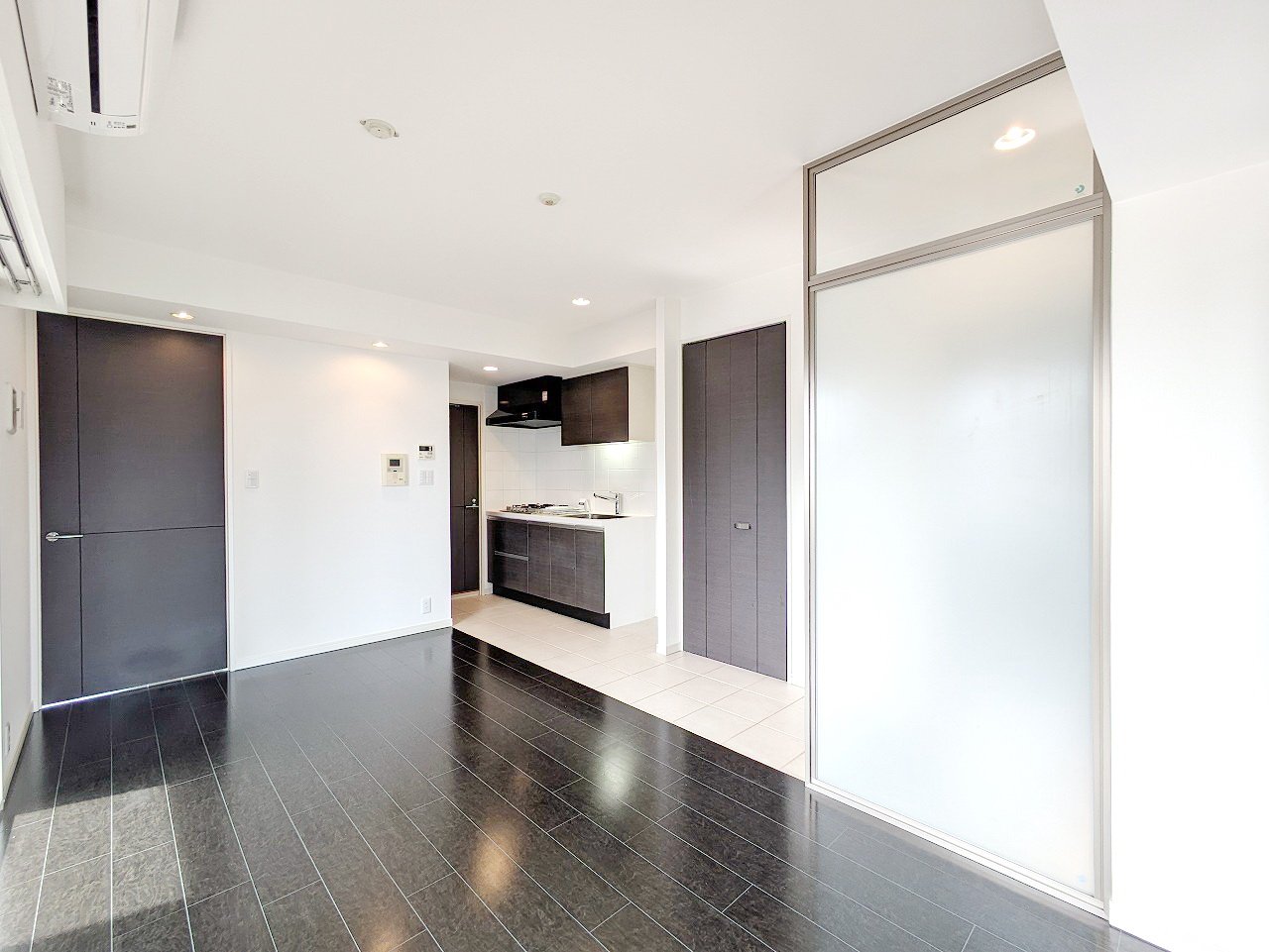 お問合せは(株)タウンハウジングレジデンス事業部【03-5563-9055】までお気軽にお問合せ下さい。