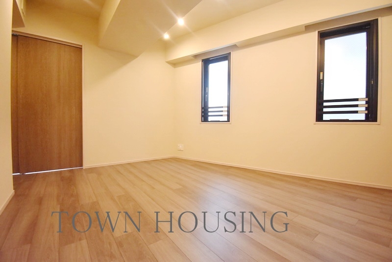 お部屋探しは株式会社 タウンハウジング までお気軽にお問合せ下さい。
クレジットカード決済・首都圏を中心直営143店舗 仲介件数全国2位の豊富な実績!諸費用・審査等・何でもご相談下さい。