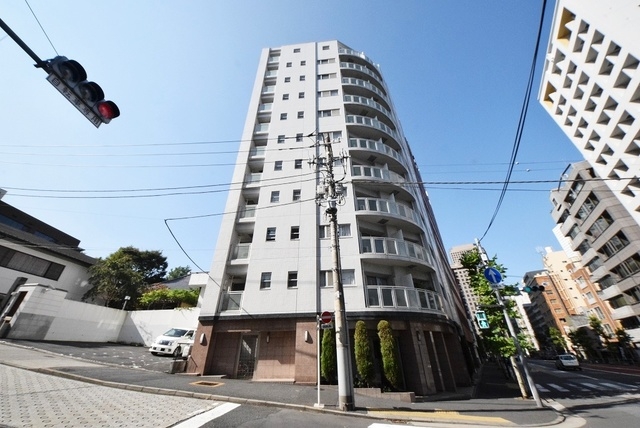 お部屋探しは株式会社 タウンハウジング までお気軽にお問合せ下さい。
クレジットカード決済・首都圏を中心直営143店舗 仲介件数全国2位の豊富な実績!諸費用・審査等・何でもご相談下さい。