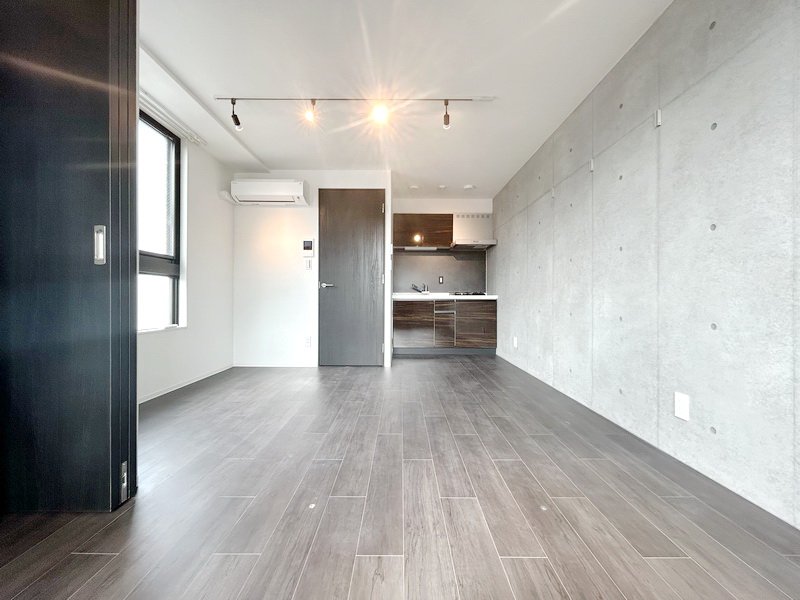 お部屋探しは株式会社 タウンハウジング までお気軽にお問合せ下さい。
クレジットカード決済・首都圏を中心直営143店舗 仲介件数全国2位の豊富な実績!諸費用・審査等・何でもご相談下さい。