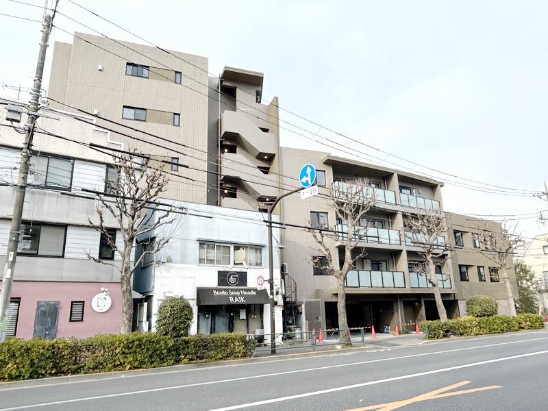 お部屋探しは株式会社 タウンハウジング までお気軽にお問合せ下さい。
クレジットカード決済・首都圏を中心直営143店舗 仲介件数全国2位の豊富な実績!諸費用・審査等・何でもご相談下さい。