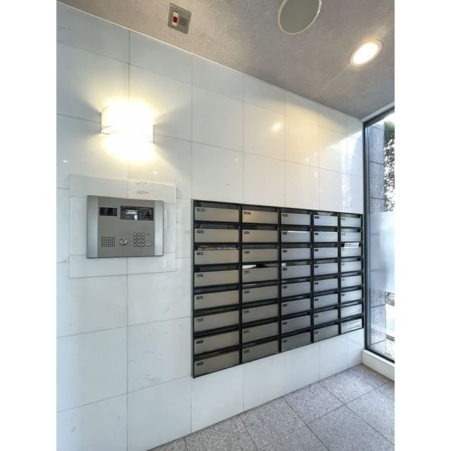 部屋探しは株式会社 タウンハウジング までお気軽にお問合せ下さい。
クレジットカード決済・首都圏を中心直営143店舗 仲介件数全国2位の豊富な実績!諸費用・審査等・何でもご相談下さい。