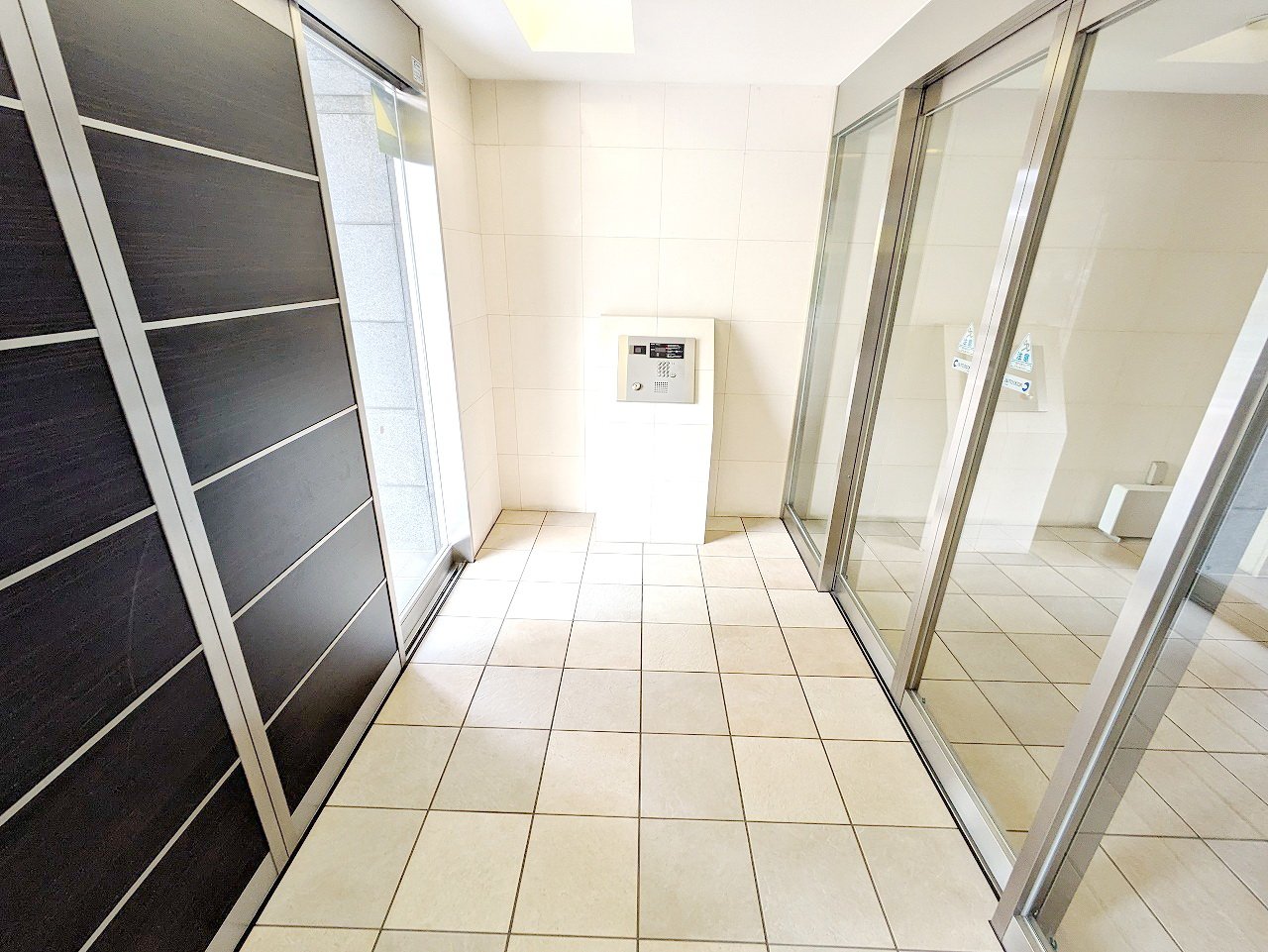 お問合せは(株)タウンハウジングレジデンス事業部【03-5563-9055】までお気軽にお問合せ下さい。