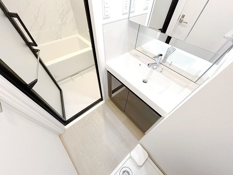 お部屋探しは株式会社 タウンハウジング までお気軽にお問合せ下さい。
クレジットカード決済・首都圏を中心直営143店舗 仲介件数全国2位の豊富な実績!諸費用・審査等・何でもご相談下さい。