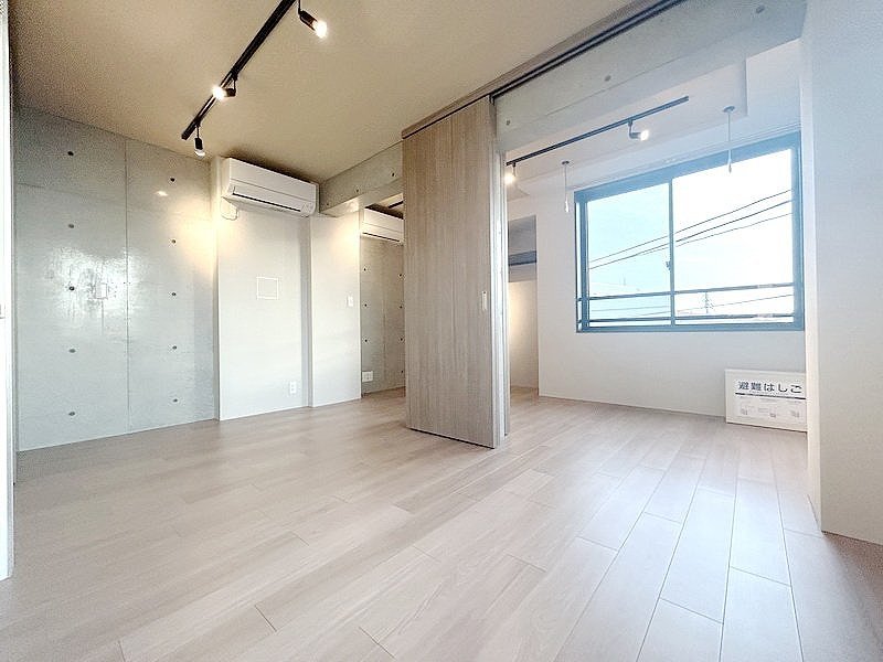 お部屋探しは株式会社 タウンハウジング までお気軽にお問合せ下さい。
クレジットカード決済・首都圏を中心直営143店舗 仲介件数全国2位の豊富な実績!諸費用・審査等・何でもご相談下さい。