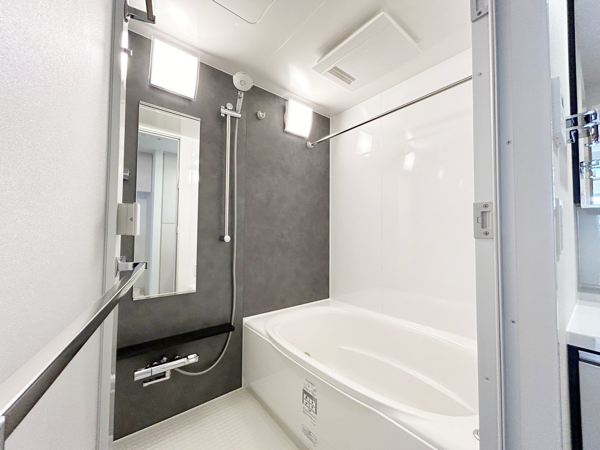 お部屋探しは株式会社 タウンハウジング までお気軽にお問合せ下さい。
クレジットカード決済・首都圏を中心直営143店舗 仲介件数全国2位の豊富な実績!諸費用・審査等・何でもご相談下さい。