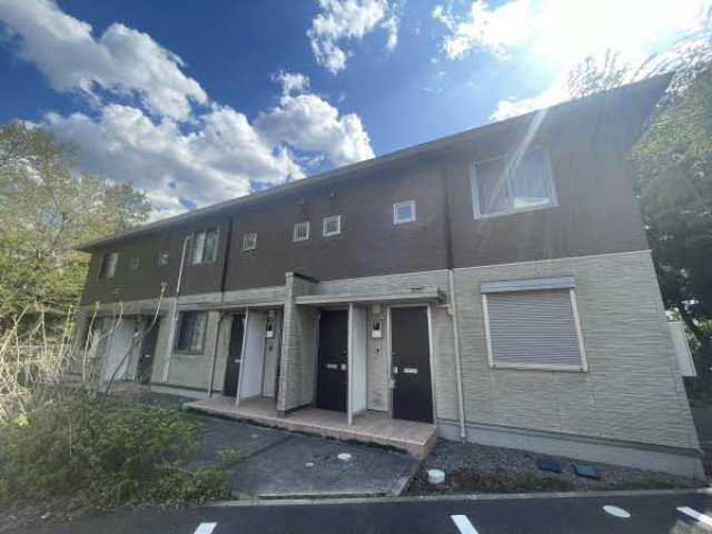 前面道路含む外観