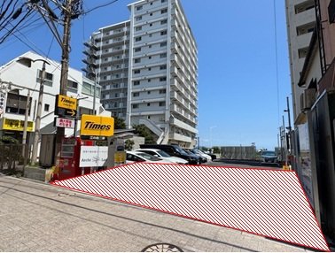 前面道路含む外観