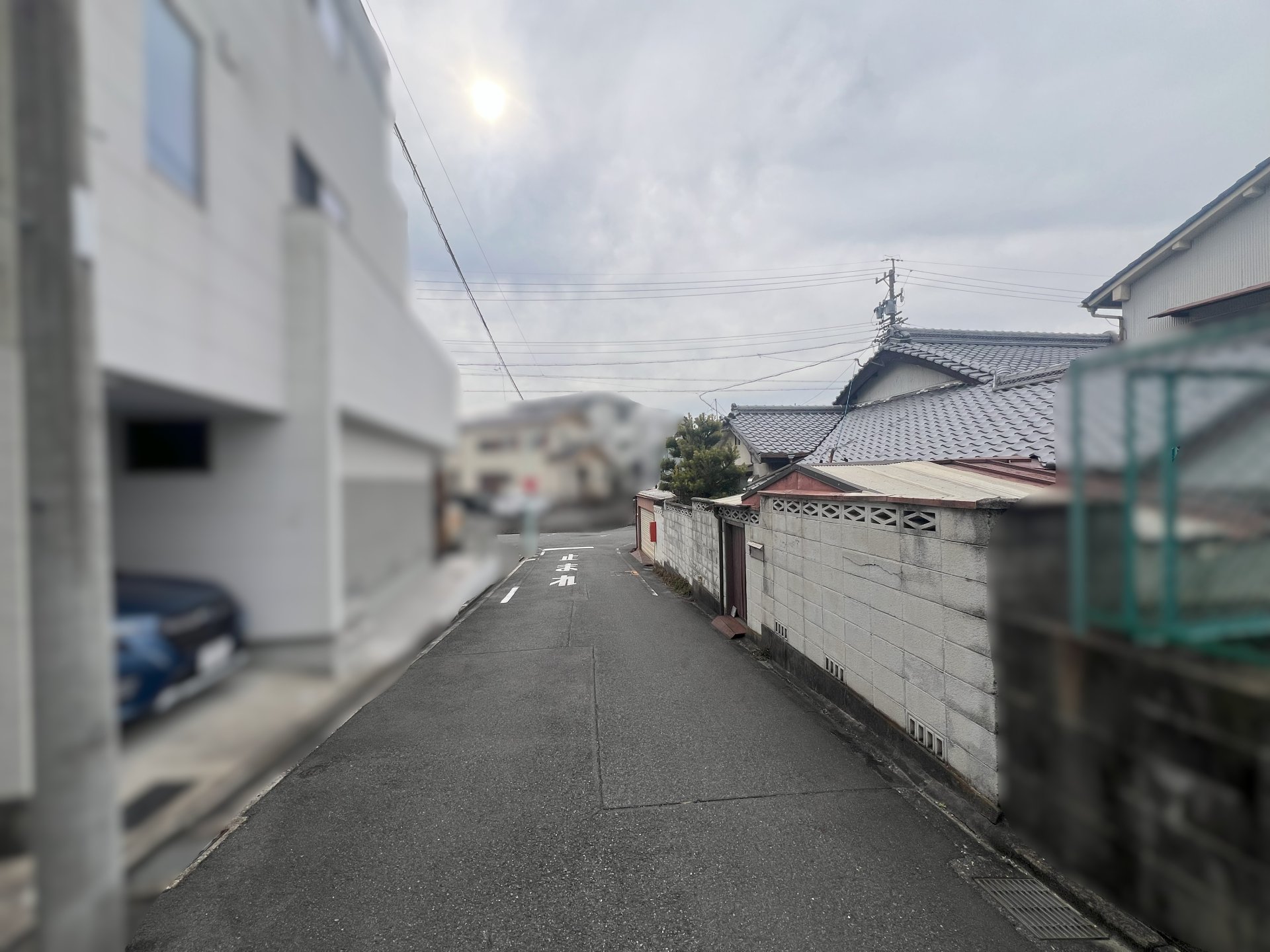 前面道路含む外観