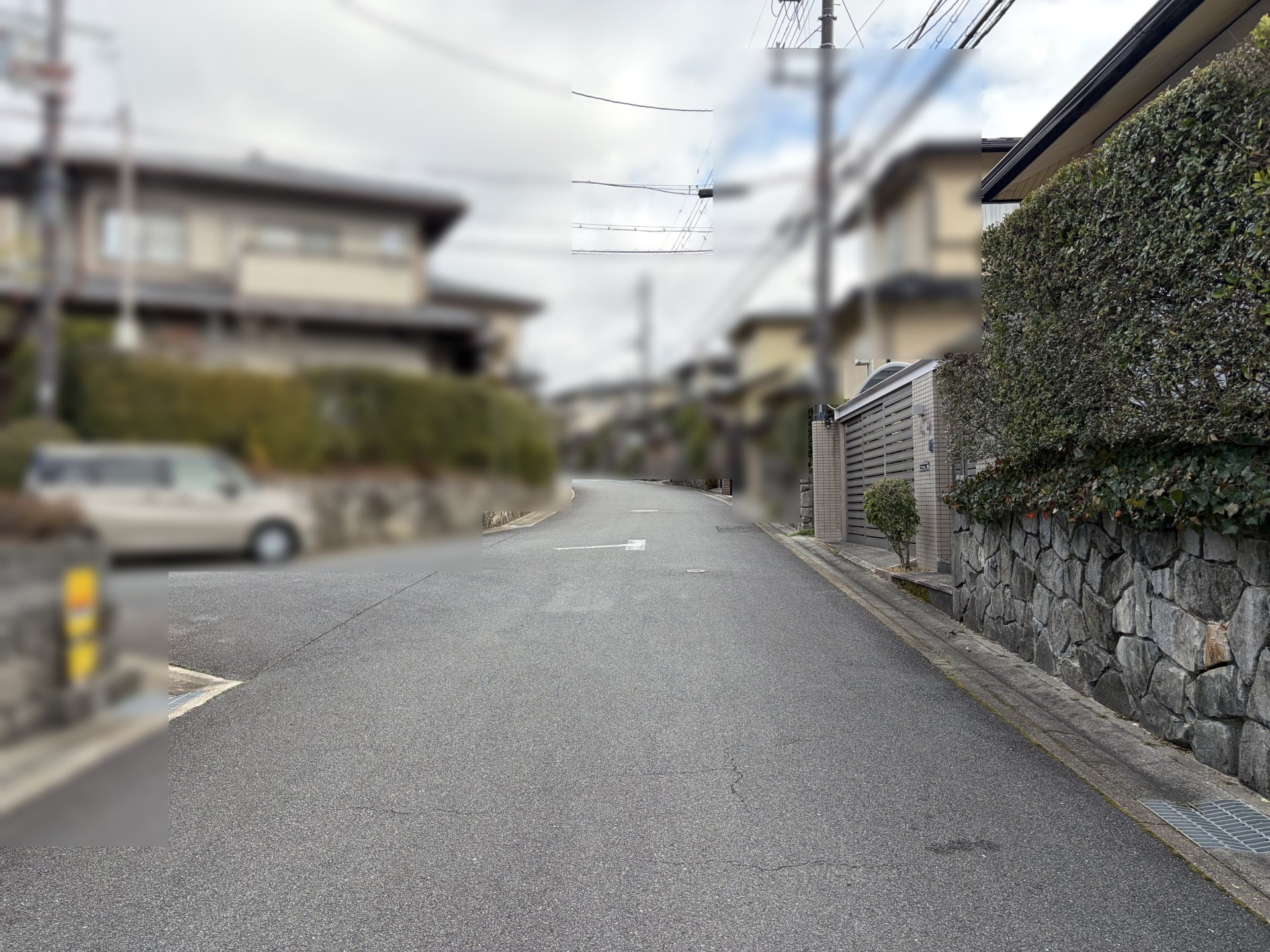 前面道路含む外観