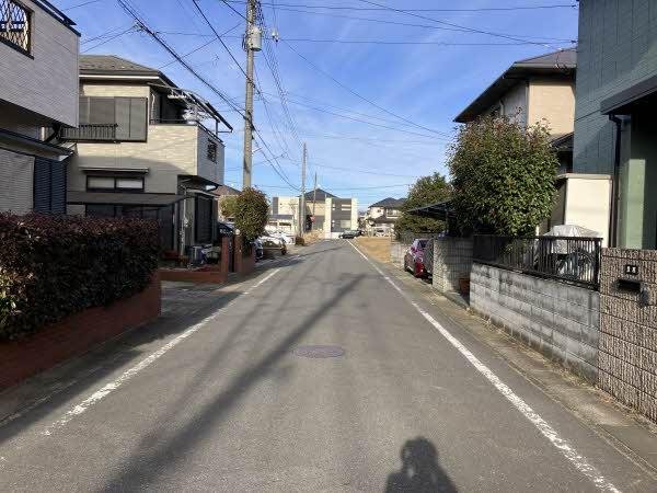 前面道路含む外観