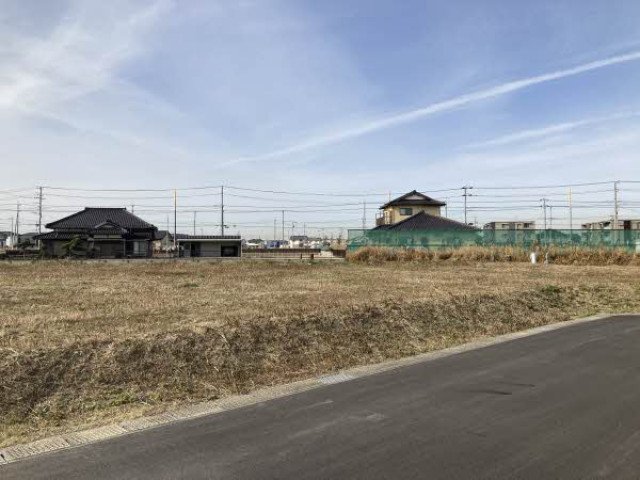 前面道路含む外観