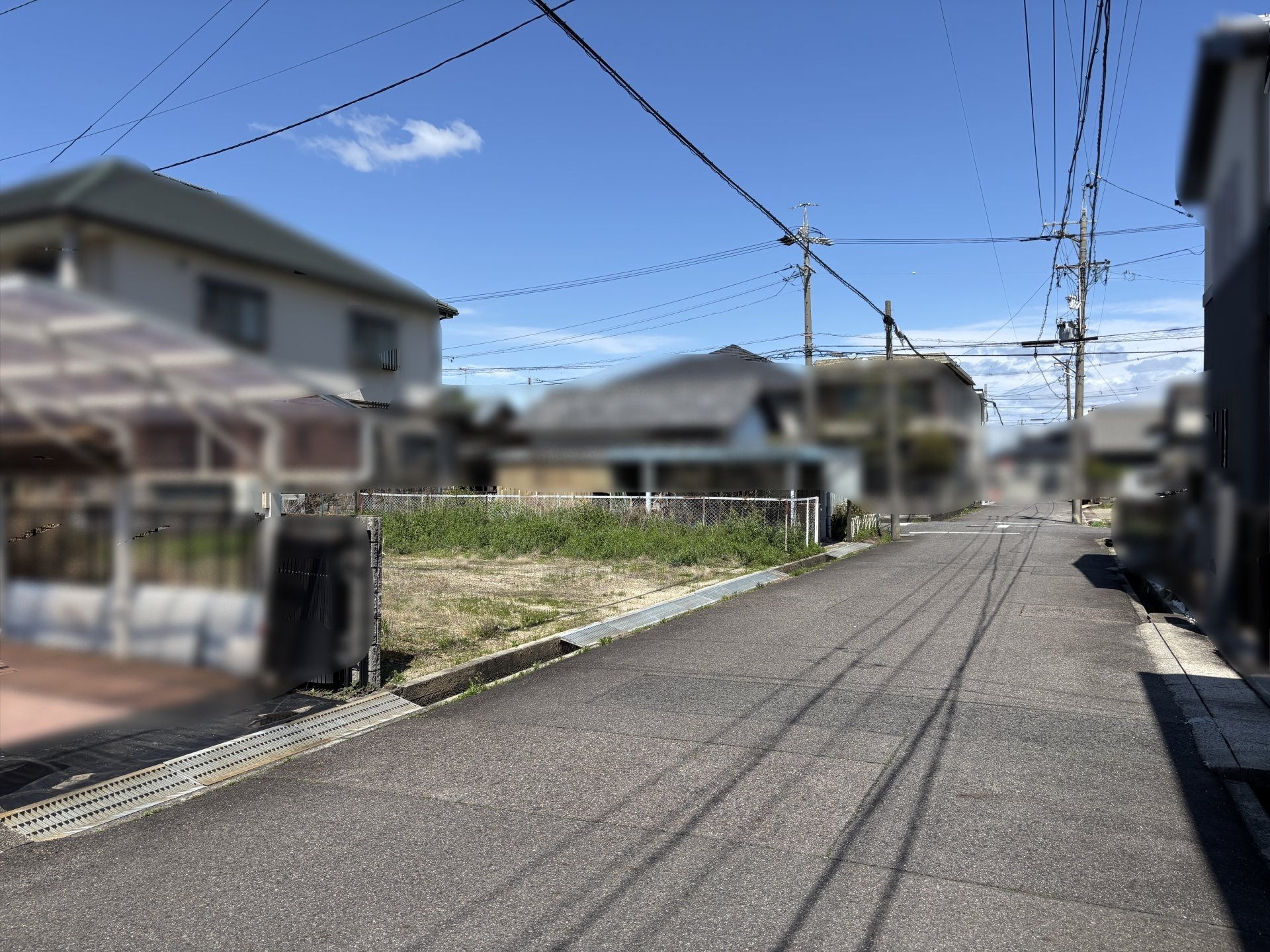 前面道路含む外観