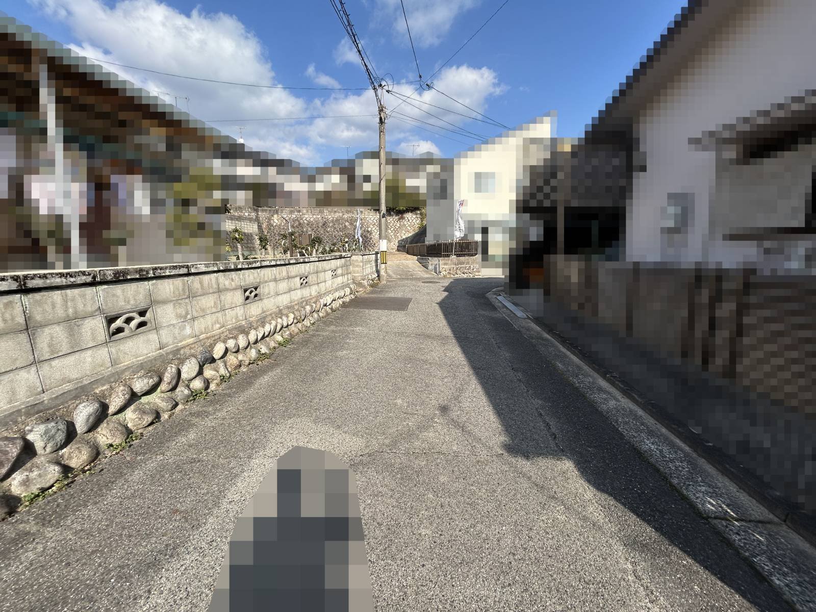 前面道路含む外観