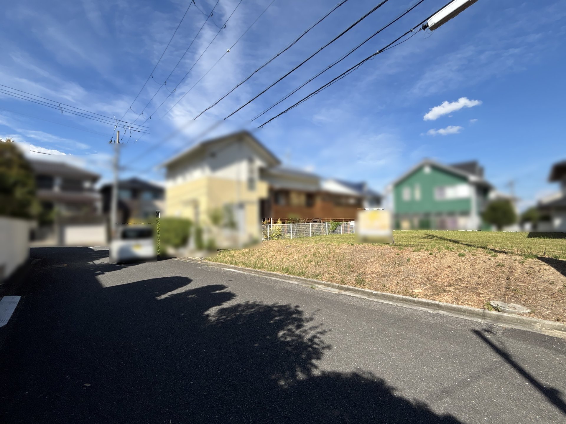 前面道路含む外観