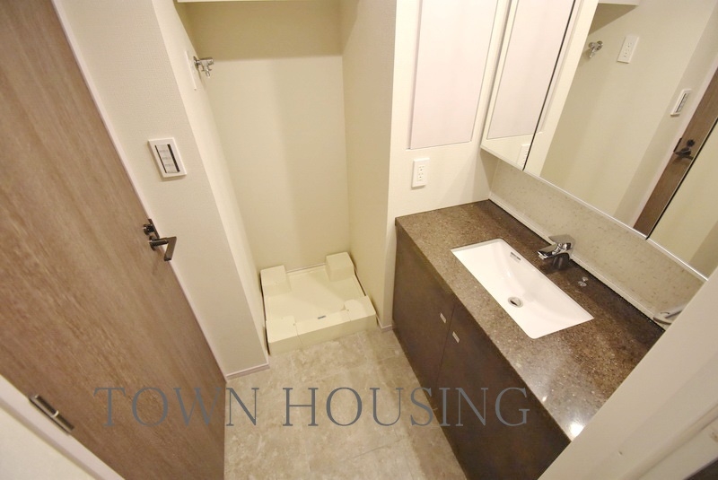 お部屋探しは株式会社 タウンハウジング までお気軽にお問合せ下さい。
クレジットカード決済・首都圏を中心直営143店舗 仲介件数全国2位の豊富な実績!諸費用・審査等・何でもご相談下さい。