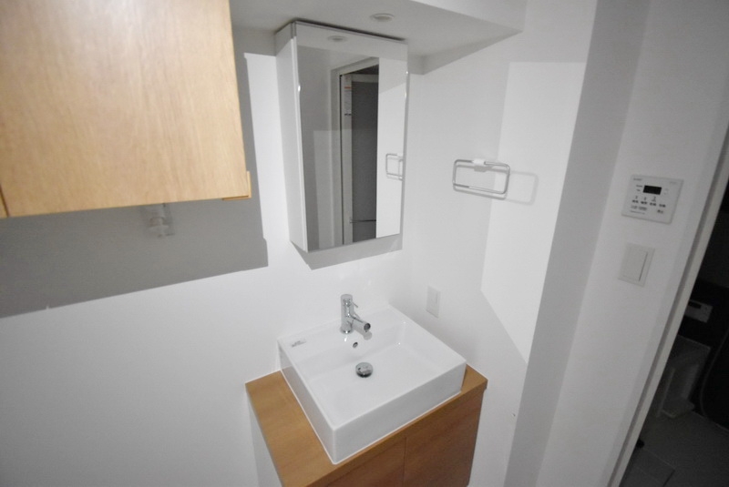 お部屋探しは株式会社 タウンハウジング までお気軽にお問合せ下さい。
クレジットカード決済・首都圏を中心直営143店舗 仲介件数全国2位の豊富な実績!諸費用・審査等・何でもご相談下さい。