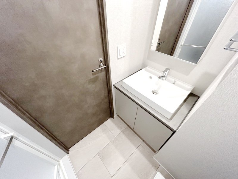 お部屋探しは株式会社 タウンハウジング までお気軽にお問合せ下さい。
クレジットカード決済・首都圏を中心直営143店舗 仲介件数全国2位の豊富な実績!諸費用・審査等・何でもご相談下さい。