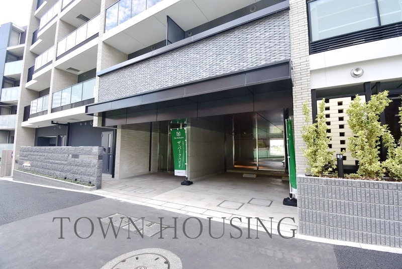 部屋探しは株式会社 タウンハウジング までお気軽にお問合せ下さい。
クレジットカード決済・首都圏を中心直営143店舗 仲介件数全国2位の豊富な実績!諸費用・審査等・何でもご相談下さい。