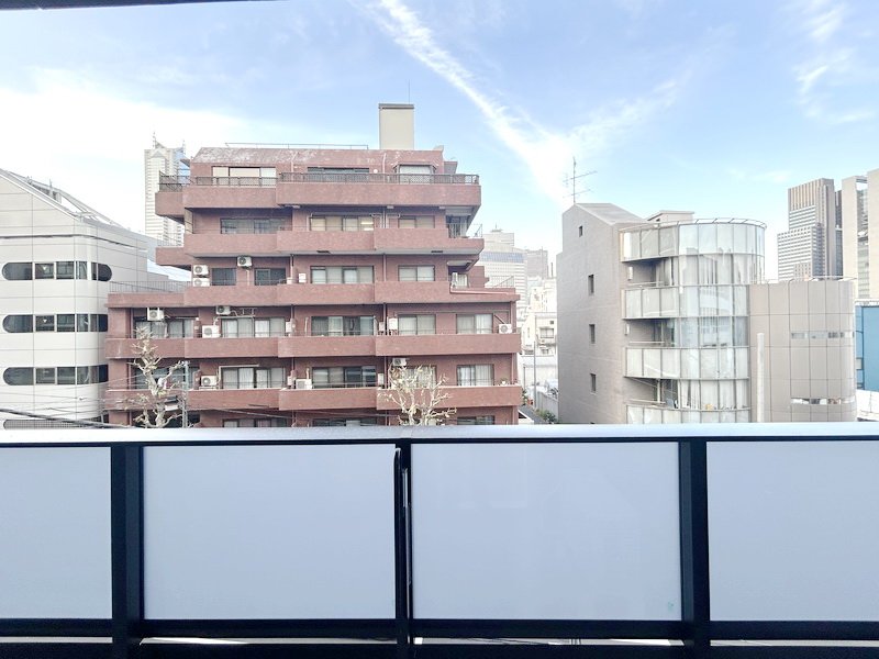 お部屋探しは株式会社 タウンハウジング までお気軽にお問合せ下さい。
クレジットカード決済・首都圏を中心直営143店舗 仲介件数全国2位の豊富な実績!諸費用・審査等・何でもご相談下さい。