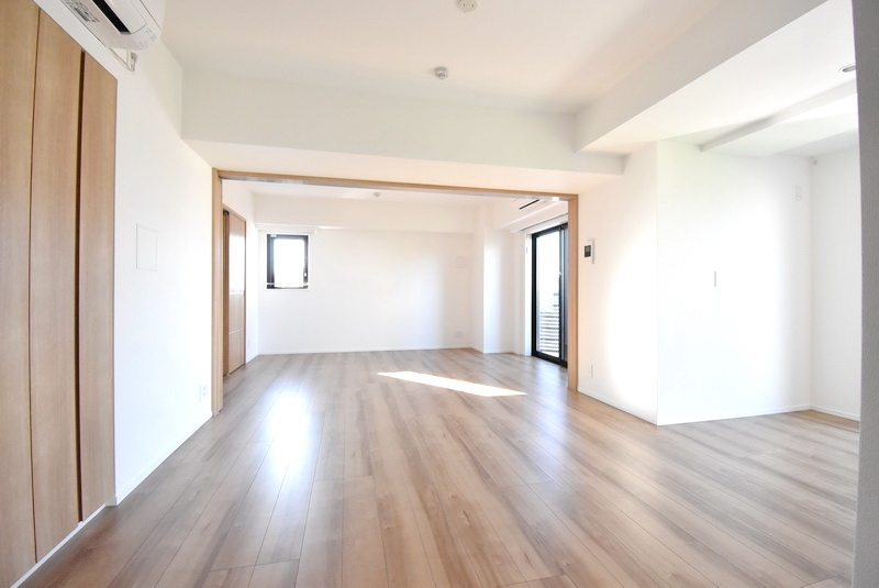 お部屋探しは株式会社 タウンハウジング までお気軽にお問合せ下さい。
クレジットカード決済・首都圏を中心直営143店舗 仲介件数全国2位の豊富な実績!諸費用・審査等・何でもご相談下さい。