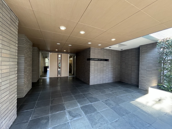 部屋探しは株式会社 タウンハウジング までお気軽にお問合せ下さい。
クレジットカード決済・首都圏を中心直営143店舗 仲介件数全国2位の豊富な実績!諸費用・審査等・何でもご相談下さい。