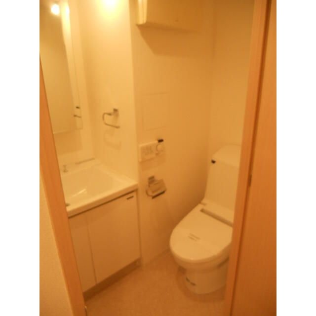 お部屋探しは株式会社 タウンハウジング までお気軽にお問合せ下さい。
クレジットカード決済・首都圏を中心直営143店舗 仲介件数全国2位の豊富な実績!諸費用・審査等・何でもご相談下さい。